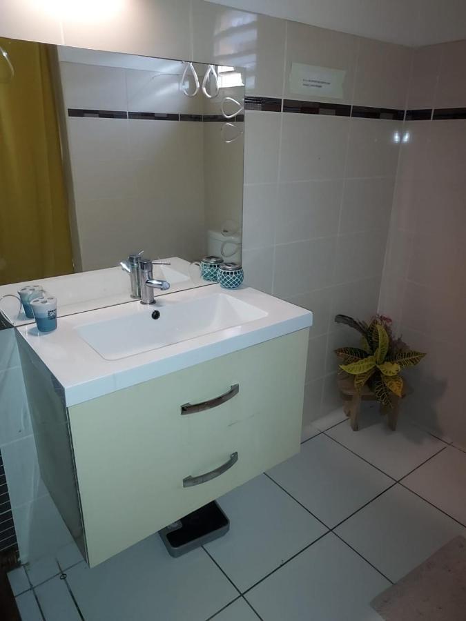 Kaz A Fruit A Pain Apartment Sainte-Anne  Luaran gambar