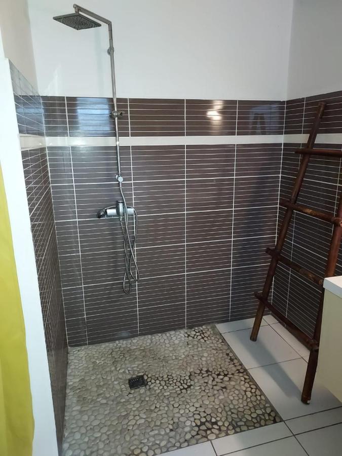 Kaz A Fruit A Pain Apartment Sainte-Anne  Luaran gambar